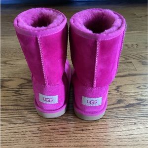 UGG Kids Classic Short Boot Furious Fuchsia